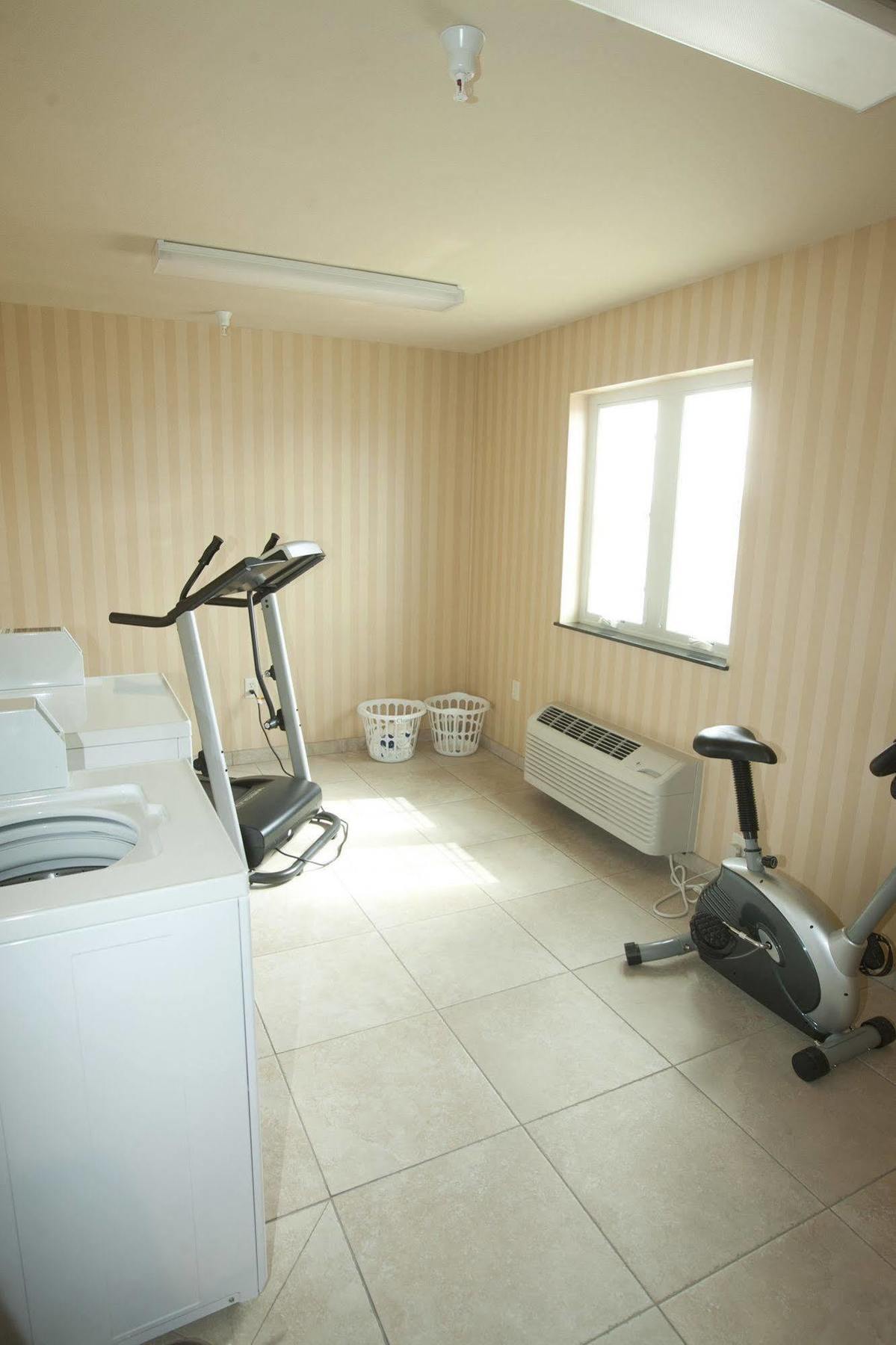 Cobblestone Inn & Suites - Langdon Zewnętrze zdjęcie