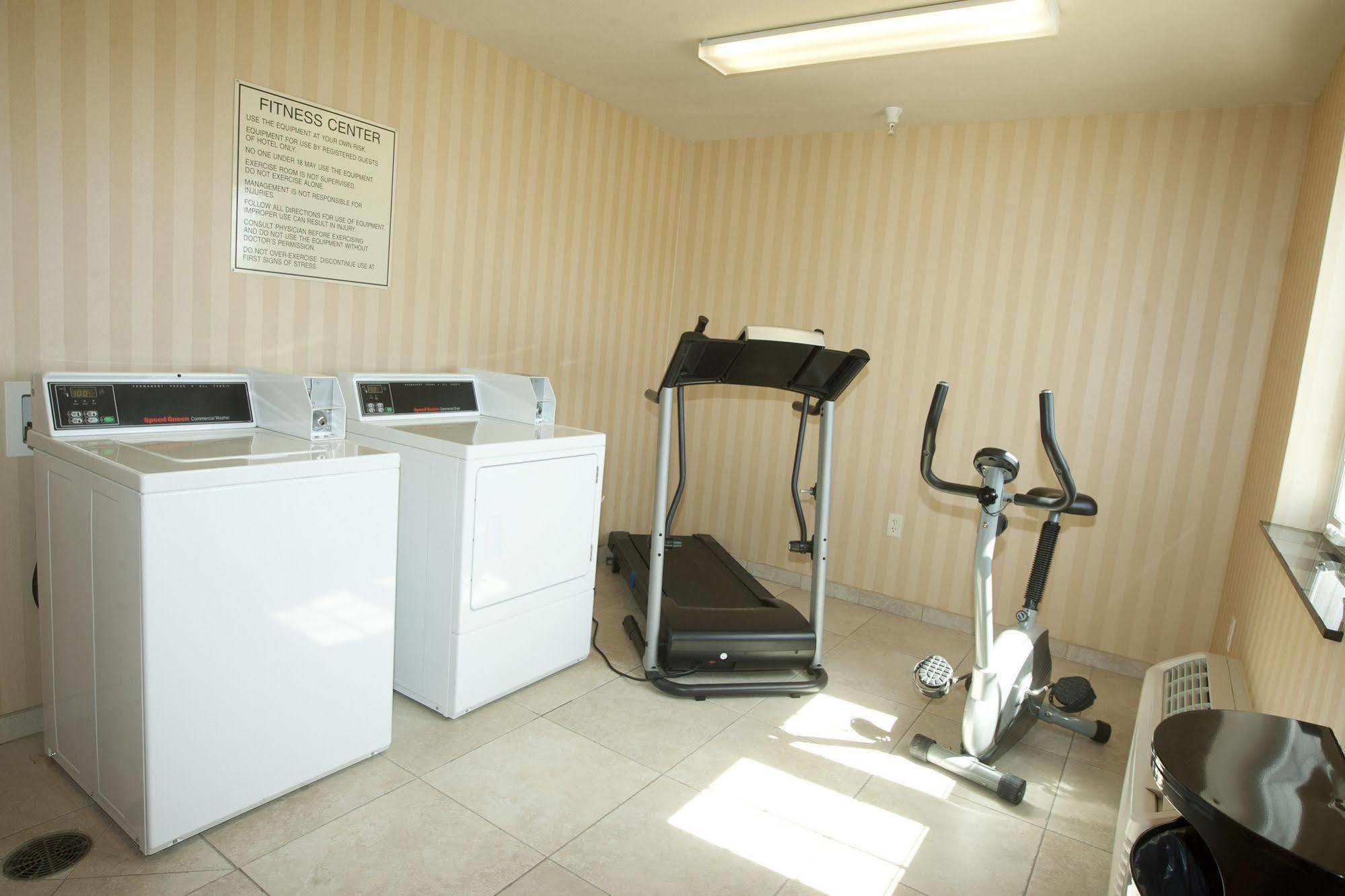 Cobblestone Inn & Suites - Langdon Zewnętrze zdjęcie