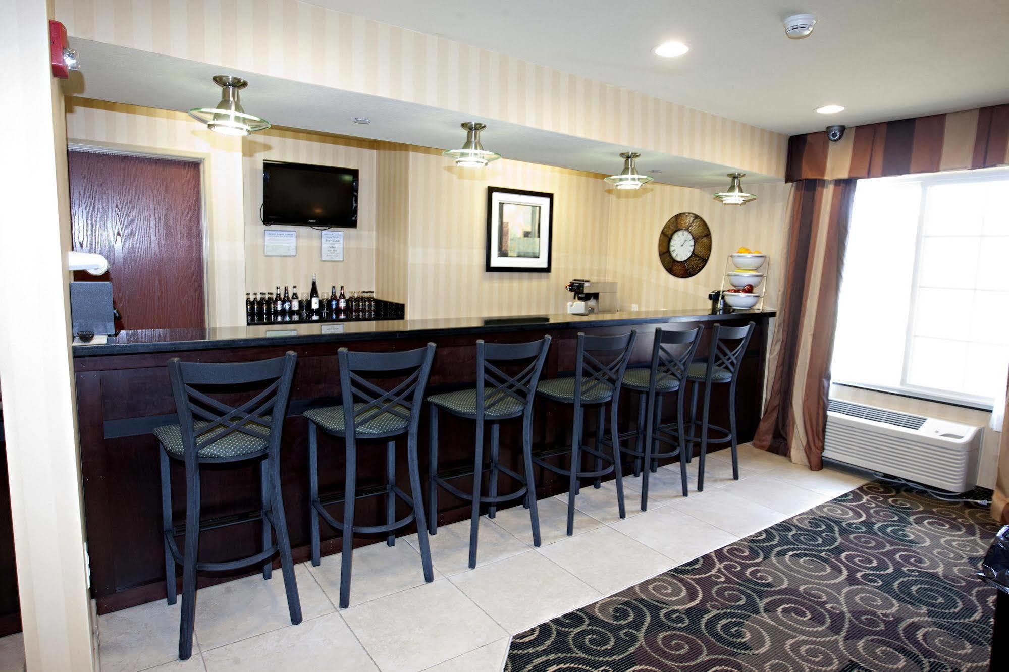 Cobblestone Inn & Suites - Langdon Zewnętrze zdjęcie